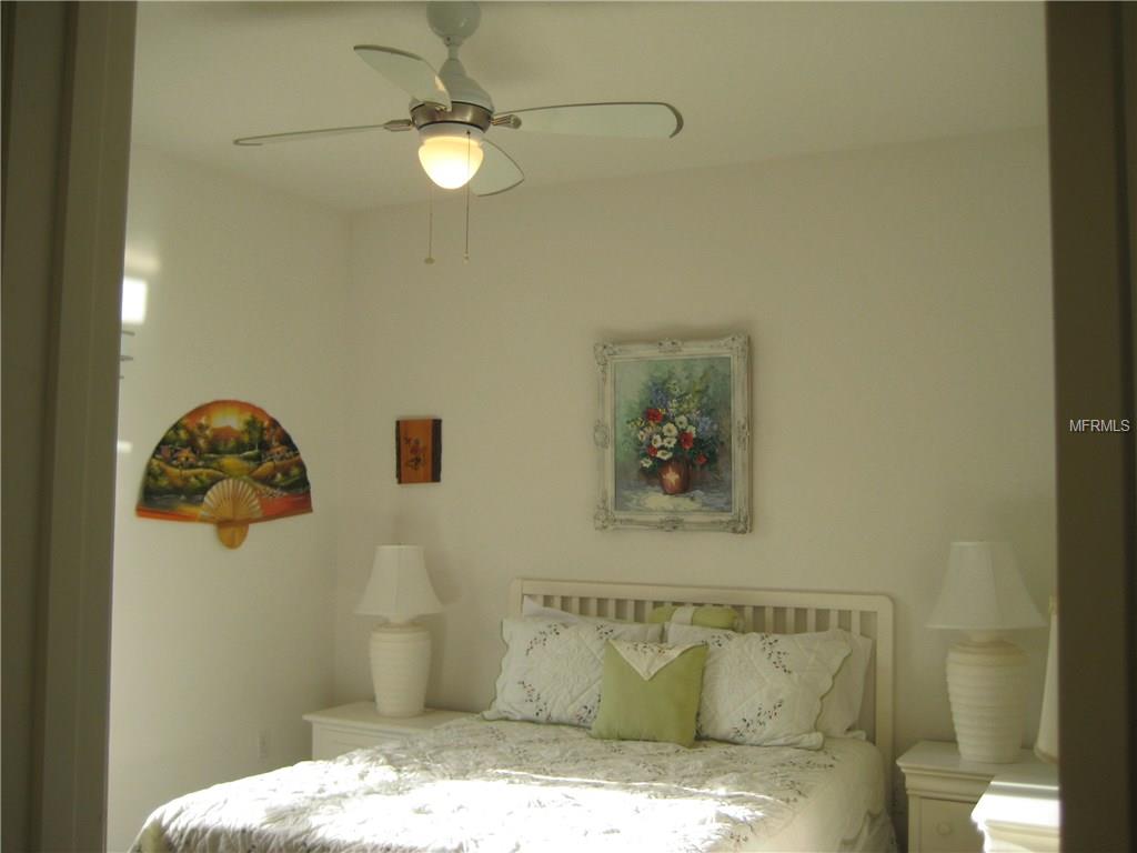 112 BELL TOWER CROSSING W, POINCIANA, Florida 34759, 2 Bedrooms Bedrooms, 8 Rooms Rooms,2 BathroomsBathrooms,Residential,For sale,BELL TOWER,S4855313