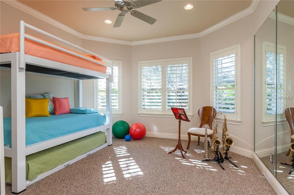 8346 FARINGTON COURT, BRADENTON, Florida 34202, 4 Bedrooms Bedrooms, 9 Rooms Rooms,3 BathroomsBathrooms,Residential,For sale,FARINGTON,A4206244