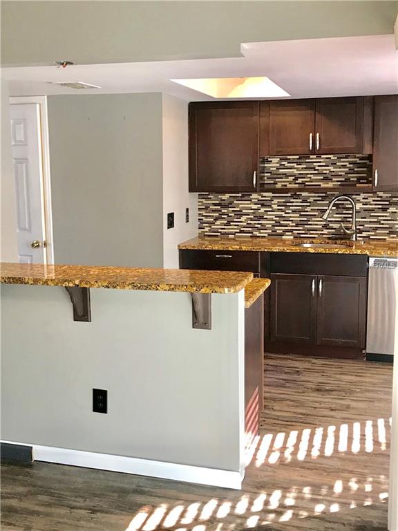 834 PARK LAKE PLACE, MAITLAND, Florida 32751, 2 Bedrooms Bedrooms, 3 Rooms Rooms,2 BathroomsBathrooms,Residential,For sale,PARK LAKE,O5558333