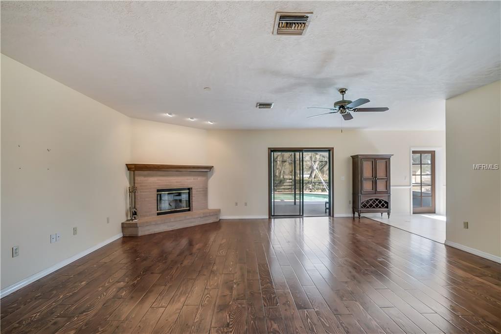 4205 62ND STREET E, BRADENTON, Florida 34208, 3 Bedrooms Bedrooms, 3 Rooms Rooms,2 BathroomsBathrooms,Residential,For sale,62ND,A4208329