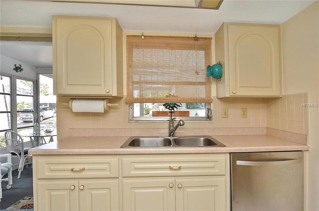 401 KETCH WAY, NOKOMIS, Florida 34275, 2 Bedrooms Bedrooms, 5 Rooms Rooms,2 BathroomsBathrooms,Residential,For sale,KETCH,N5916332