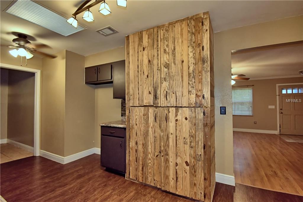 117 LOWELL RD, WINTER HAVEN, Florida 33884, 3 Bedrooms Bedrooms, 9 Rooms Rooms,2 BathroomsBathrooms,Residential,For sale,LOWELL RD,P4719032