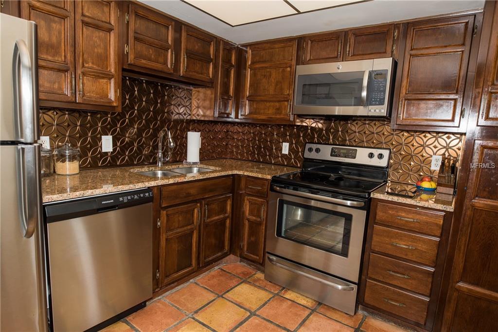 8705 COVE COURT, TAMPA, Florida 33615, 2 Bedrooms Bedrooms, 6 Rooms Rooms,1 BathroomBathrooms,Residential,For sale,COVE,T2928488