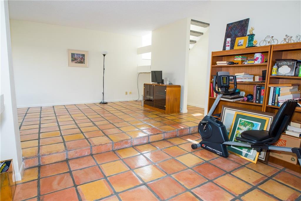 8705 COVE COURT, TAMPA, Florida 33615, 2 Bedrooms Bedrooms, 6 Rooms Rooms,1 BathroomBathrooms,Residential,For sale,COVE,T2928488