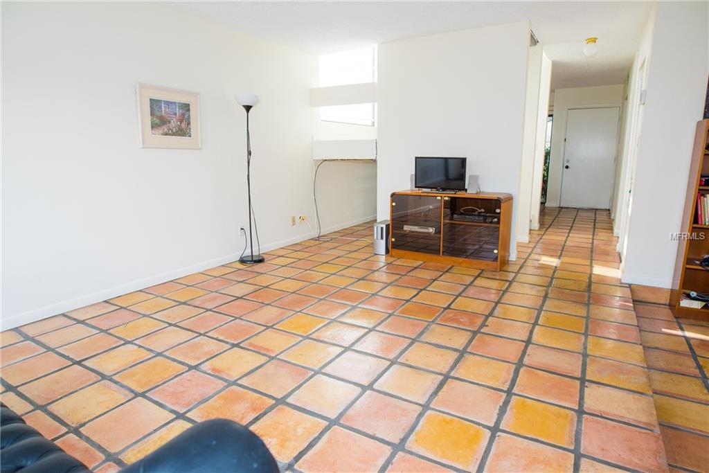 8705 COVE COURT, TAMPA, Florida 33615, 2 Bedrooms Bedrooms, 6 Rooms Rooms,1 BathroomBathrooms,Residential,For sale,COVE,T2928488