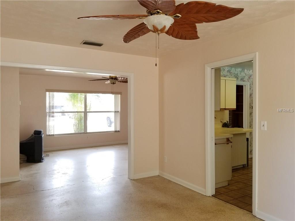 522 DEVILLE DRIVE E, LARGO, Florida 33771, 2 Bedrooms Bedrooms, 5 Rooms Rooms,1 BathroomBathrooms,Residential,For sale,DEVILLE,W7637851