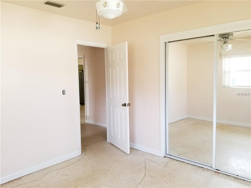 522 DEVILLE DRIVE E, LARGO, Florida 33771, 2 Bedrooms Bedrooms, 5 Rooms Rooms,1 BathroomBathrooms,Residential,For sale,DEVILLE,W7637851