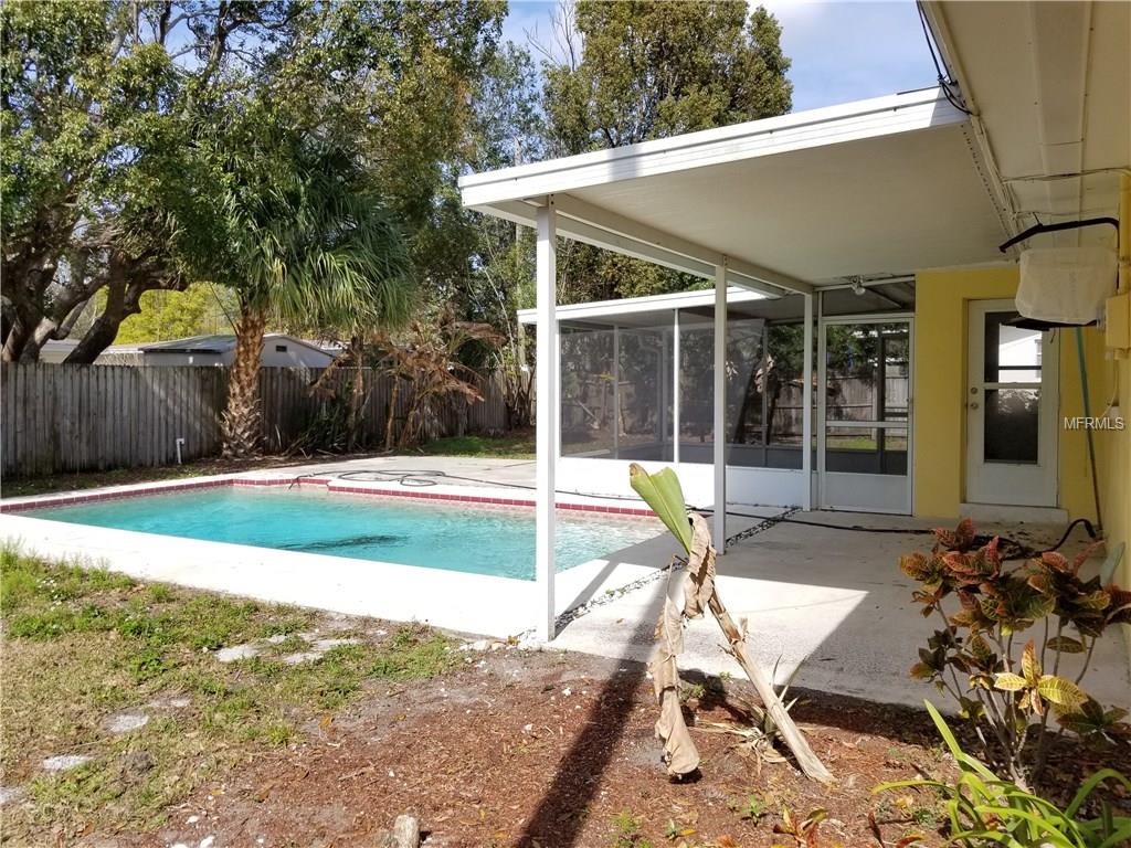 522 DEVILLE DRIVE E, LARGO, Florida 33771, 2 Bedrooms Bedrooms, 5 Rooms Rooms,1 BathroomBathrooms,Residential,For sale,DEVILLE,W7637851