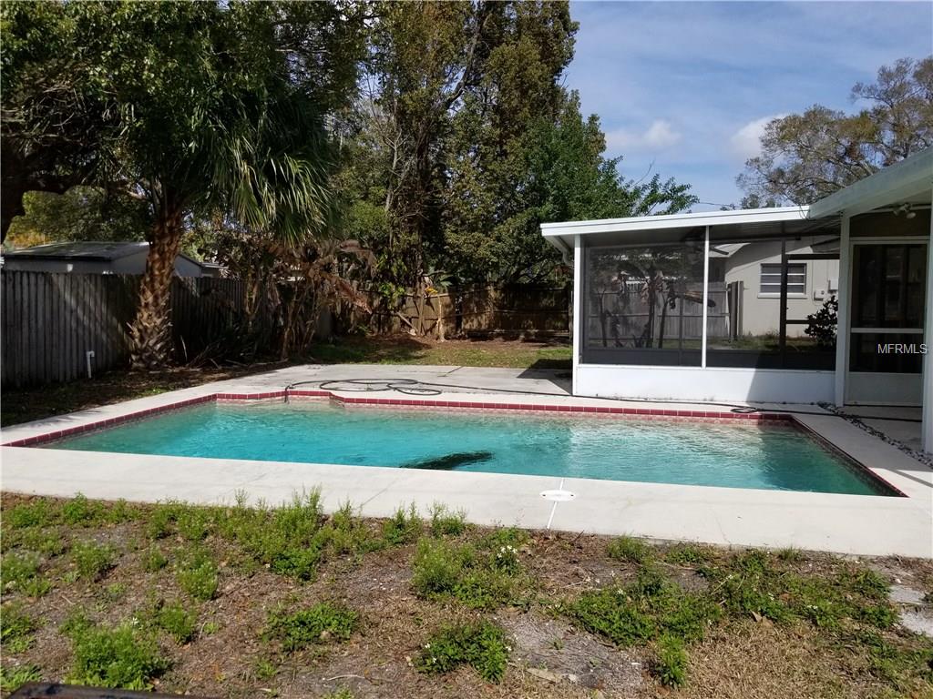 522 DEVILLE DRIVE E, LARGO, Florida 33771, 2 Bedrooms Bedrooms, 5 Rooms Rooms,1 BathroomBathrooms,Residential,For sale,DEVILLE,W7637851