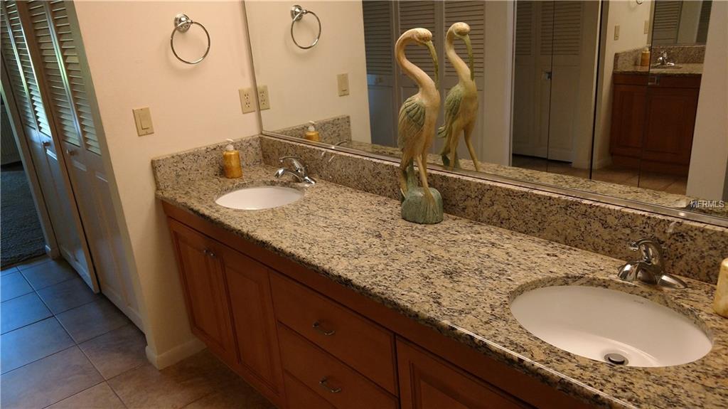 5301 HUNTINGWOOD COURT, SARASOTA, Florida 34235, 3 Bedrooms Bedrooms, 10 Rooms Rooms,2 BathroomsBathrooms,Residential,For sale,HUNTINGWOOD,A4202488