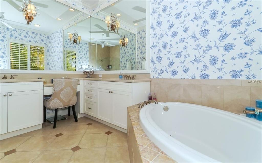 7440 RIVIERA COVE, LAKEWOOD RANCH, Florida 34202, 3 Bedrooms Bedrooms, 8 Rooms Rooms,2 BathroomsBathrooms,Residential,For sale,RIVIERA,A4206831