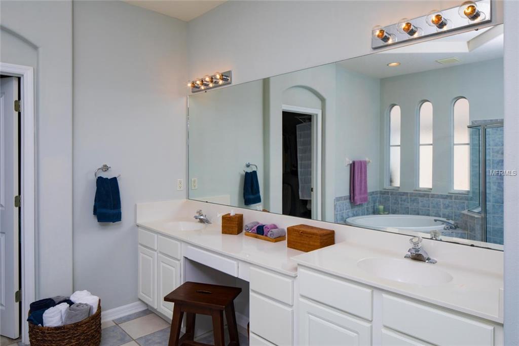 5447 WINHAWK WAY, LUTZ, Florida 33558, 4 Bedrooms Bedrooms, 9 Rooms Rooms,3 BathroomsBathrooms,Residential,For sale,WINHAWK,T2925755