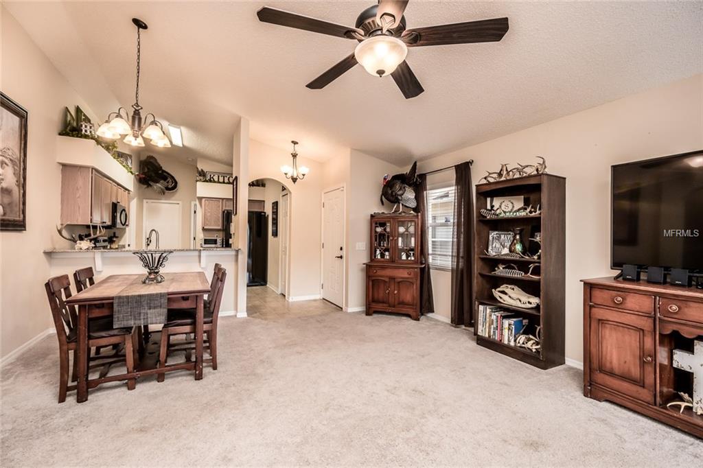 4334 COUNTRY HILLS BOULEVARD, PLANT CITY, Florida 33563, 3 Bedrooms Bedrooms, 5 Rooms Rooms,2 BathroomsBathrooms,Residential,For sale,COUNTRY HILLS,T2927861