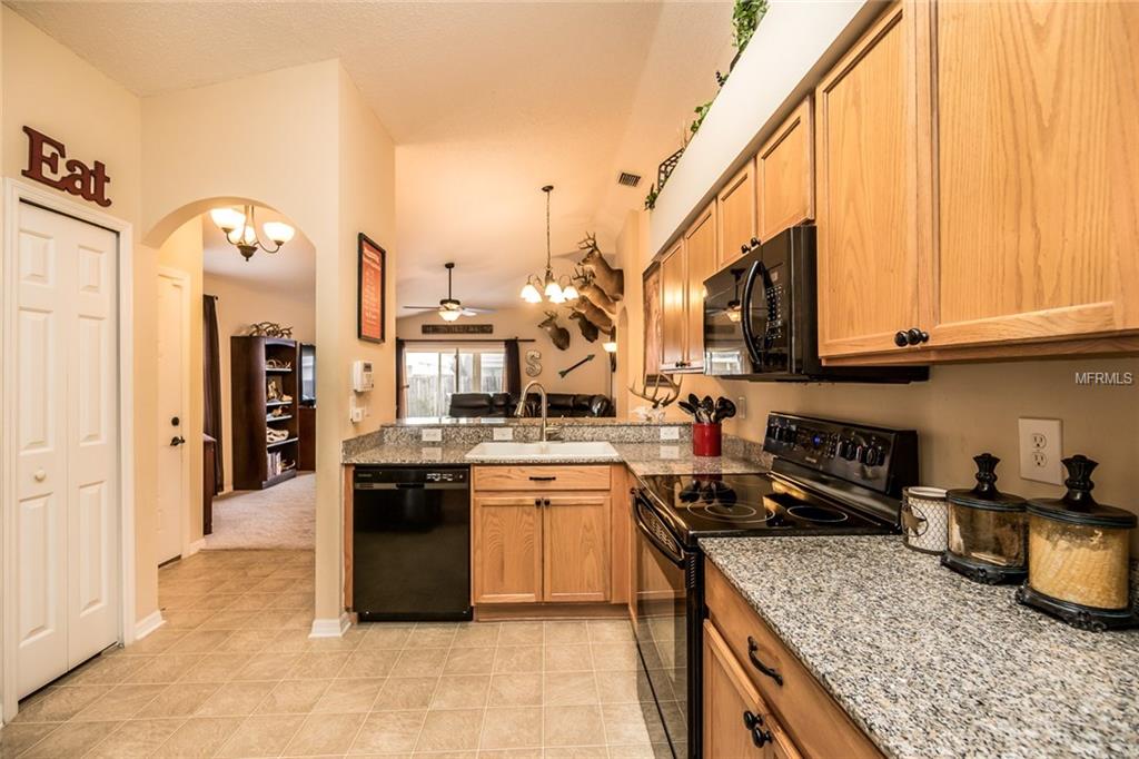 4334 COUNTRY HILLS BOULEVARD, PLANT CITY, Florida 33563, 3 Bedrooms Bedrooms, 5 Rooms Rooms,2 BathroomsBathrooms,Residential,For sale,COUNTRY HILLS,T2927861