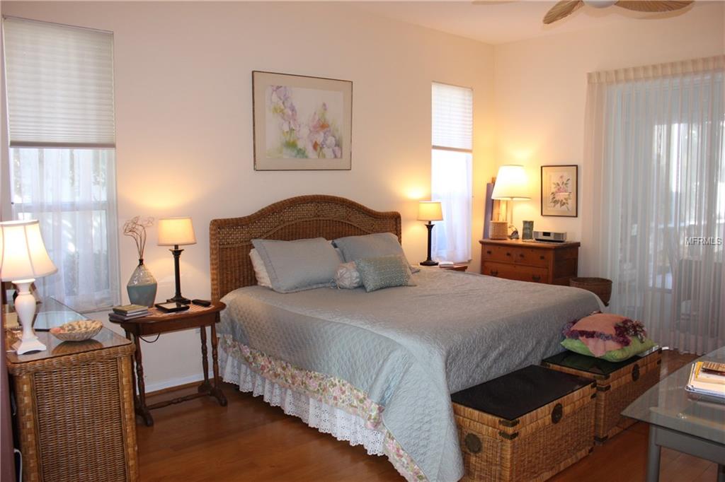 5727 FERN OAK COURT, SARASOTA, Florida 34232, 3 Bedrooms Bedrooms, 9 Rooms Rooms,2 BathroomsBathrooms,Residential,For sale,FERN OAK COURT,A4209781