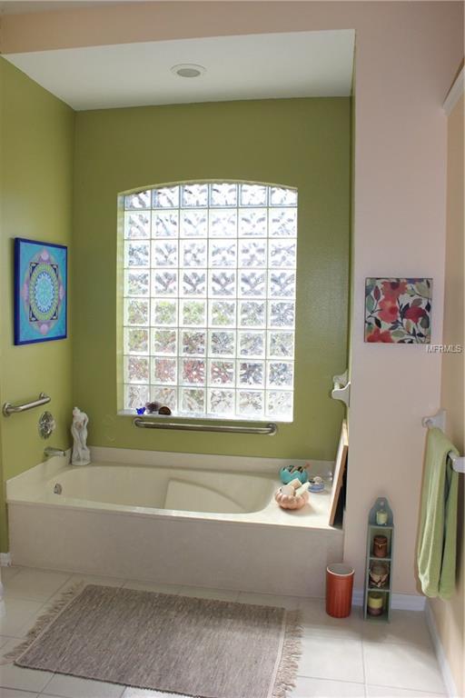 5727 FERN OAK COURT, SARASOTA, Florida 34232, 3 Bedrooms Bedrooms, 9 Rooms Rooms,2 BathroomsBathrooms,Residential,For sale,FERN OAK COURT,A4209781