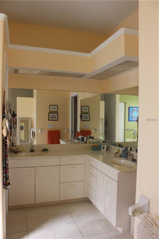 5727 FERN OAK COURT, SARASOTA, Florida 34232, 3 Bedrooms Bedrooms, 9 Rooms Rooms,2 BathroomsBathrooms,Residential,For sale,FERN OAK COURT,A4209781