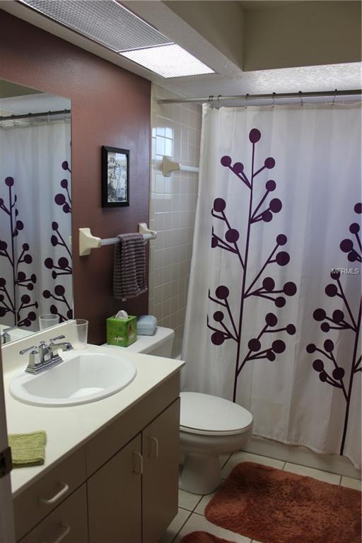 5727 FERN OAK COURT, SARASOTA, Florida 34232, 3 Bedrooms Bedrooms, 9 Rooms Rooms,2 BathroomsBathrooms,Residential,For sale,FERN OAK COURT,A4209781