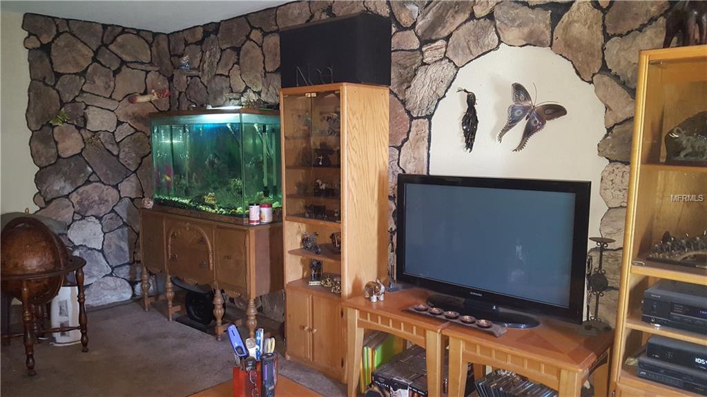 6431 MOCKINGBIRD LANE N, CLEARWATER, Florida 33760, 4 Bedrooms Bedrooms, 6 Rooms Rooms,1 BathroomBathrooms,Residential,For sale,MOCKINGBIRD,W7637813