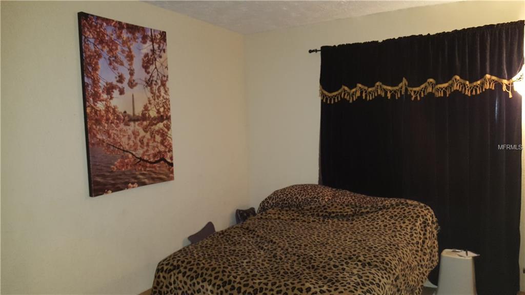 6431 MOCKINGBIRD LANE N, CLEARWATER, Florida 33760, 4 Bedrooms Bedrooms, 6 Rooms Rooms,1 BathroomBathrooms,Residential,For sale,MOCKINGBIRD,W7637813