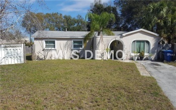 6431 MOCKINGBIRD LANE N, CLEARWATER, Florida 33760, 4 Bedrooms Bedrooms, 6 Rooms Rooms,1 BathroomBathrooms,Residential,For sale,MOCKINGBIRD,W7637813