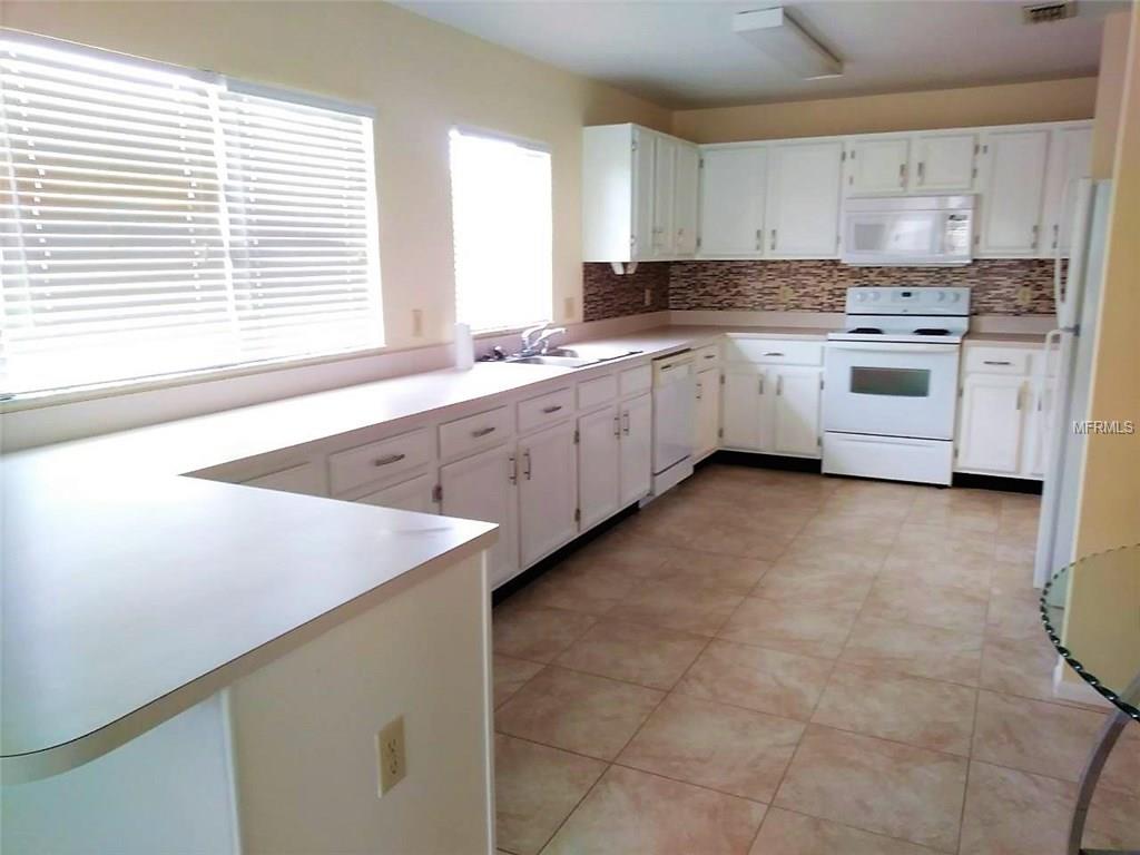 4800 JAMAICA LANE, KISSIMMEE, Florida 34746, 3 Bedrooms Bedrooms, 7 Rooms Rooms,2 BathroomsBathrooms,Residential,For sale,JAMAICA,S4851972