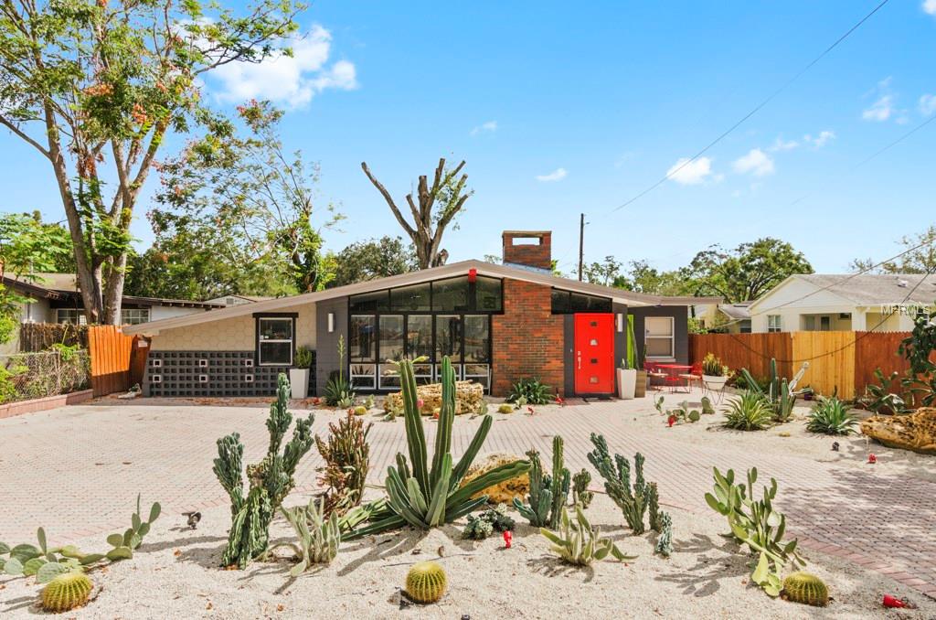 3411 S SUMMERLIN AVENUE, ORLANDO, Florida 32806, 3 Bedrooms Bedrooms, 3 Rooms Rooms,2 BathroomsBathrooms,Residential,For sale,SUMMERLIN,O5542693