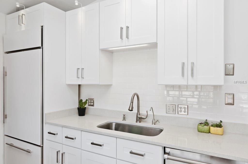 3411 S SUMMERLIN AVENUE, ORLANDO, Florida 32806, 3 Bedrooms Bedrooms, 3 Rooms Rooms,2 BathroomsBathrooms,Residential,For sale,SUMMERLIN,O5542693