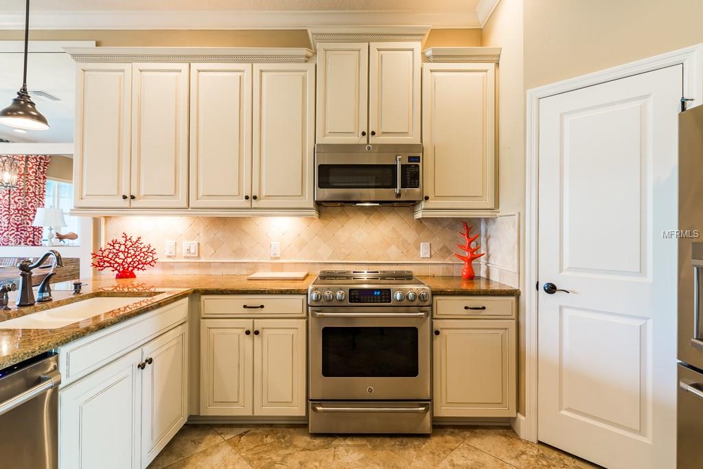 107 HAVEN BEACH DRIVE, INDIAN ROCKS BEACH, Florida 33785, 3 Bedrooms Bedrooms, 3 Rooms Rooms,3 BathroomsBathrooms,Residential,For sale,HAVEN BEACH,T2917084