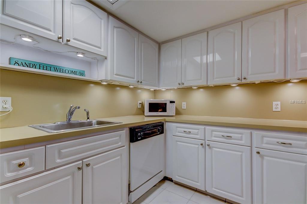 6800 SUNSET WAY, ST PETE BEACH, Florida 33706, 2 Bedrooms Bedrooms, 4 Rooms Rooms,1 BathroomBathrooms,Residential,For sale,SUNSET,U7842771