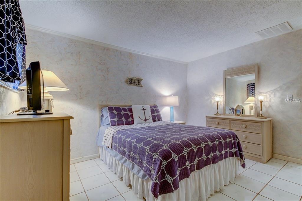 6800 SUNSET WAY, ST PETE BEACH, Florida 33706, 2 Bedrooms Bedrooms, 4 Rooms Rooms,1 BathroomBathrooms,Residential,For sale,SUNSET,U7842771