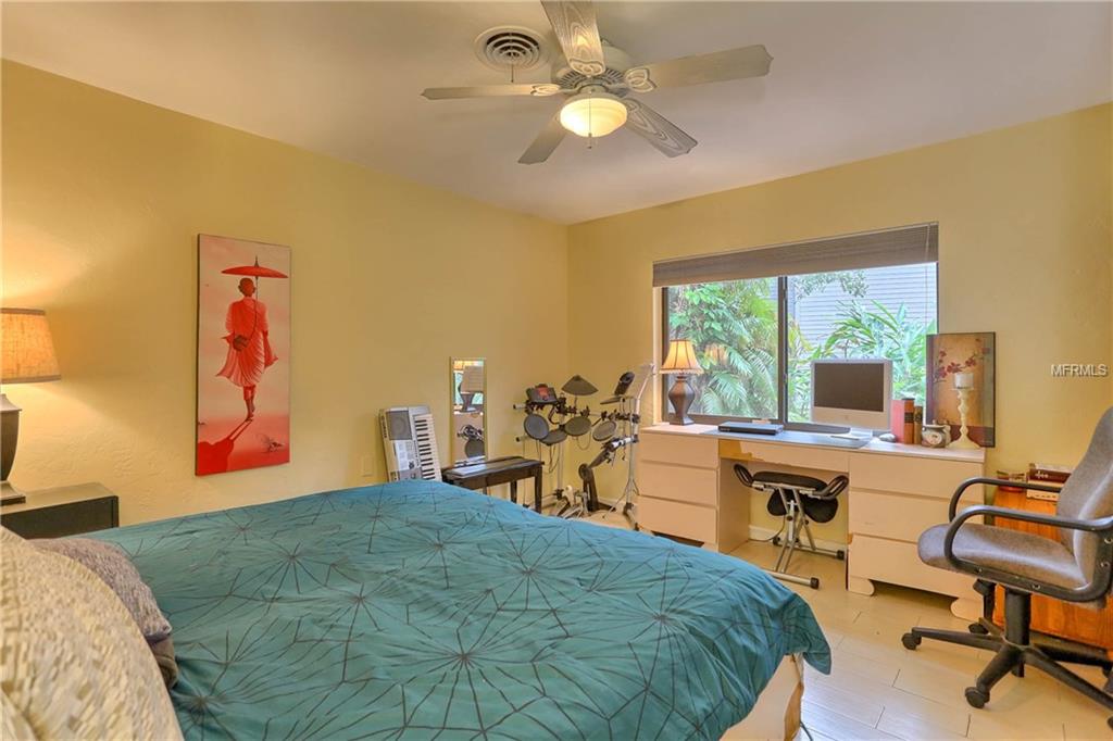 2016 PARK STREET N, ST PETERSBURG, Florida 33710, 5 Bedrooms Bedrooms, 11 Rooms Rooms,4 BathroomsBathrooms,Residential,For sale,PARK,U7845859