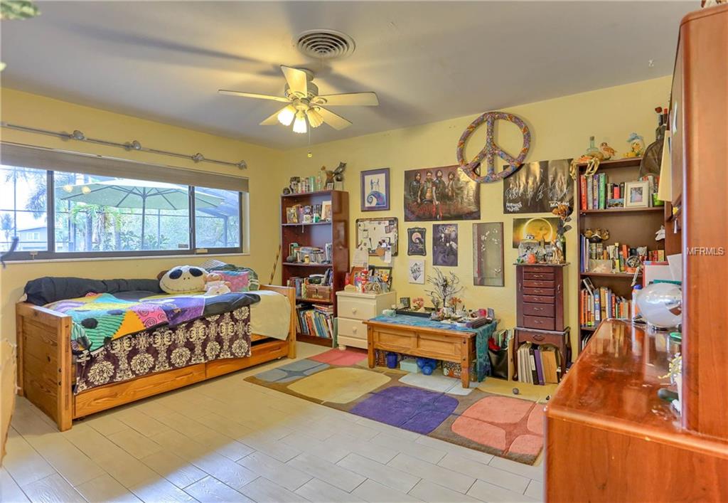 2016 PARK STREET N, ST PETERSBURG, Florida 33710, 5 Bedrooms Bedrooms, 11 Rooms Rooms,4 BathroomsBathrooms,Residential,For sale,PARK,U7845859