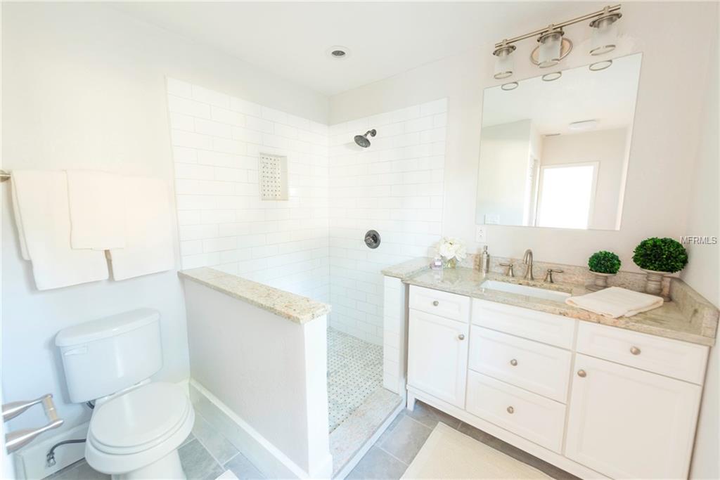 1006 E POWHATAN AVENUE, TAMPA, Florida 33604, 2 Bedrooms Bedrooms, 4 Rooms Rooms,2 BathroomsBathrooms,Residential,For sale,POWHATAN,T2909941