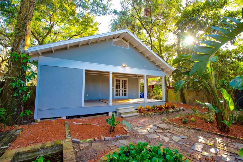 1006 E POWHATAN AVENUE, TAMPA, Florida 33604, 2 Bedrooms Bedrooms, 4 Rooms Rooms,2 BathroomsBathrooms,Residential,For sale,POWHATAN,T2909941