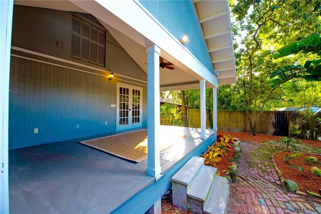 1006 E POWHATAN AVENUE, TAMPA, Florida 33604, 2 Bedrooms Bedrooms, 4 Rooms Rooms,2 BathroomsBathrooms,Residential,For sale,POWHATAN,T2909941