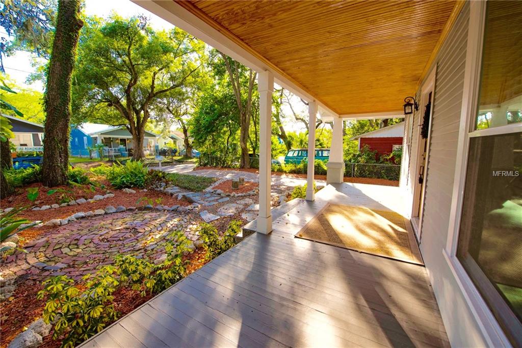 1006 E POWHATAN AVENUE, TAMPA, Florida 33604, 2 Bedrooms Bedrooms, 4 Rooms Rooms,2 BathroomsBathrooms,Residential,For sale,POWHATAN,T2909941