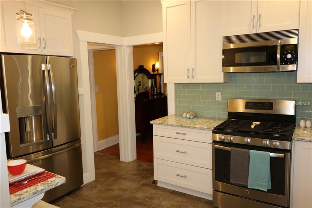 1207 E MCBERRY STREET, TAMPA, Florida 33603, 3 Bedrooms Bedrooms, 6 Rooms Rooms,1 BathroomBathrooms,Residential,For sale,MCBERRY,T2920991