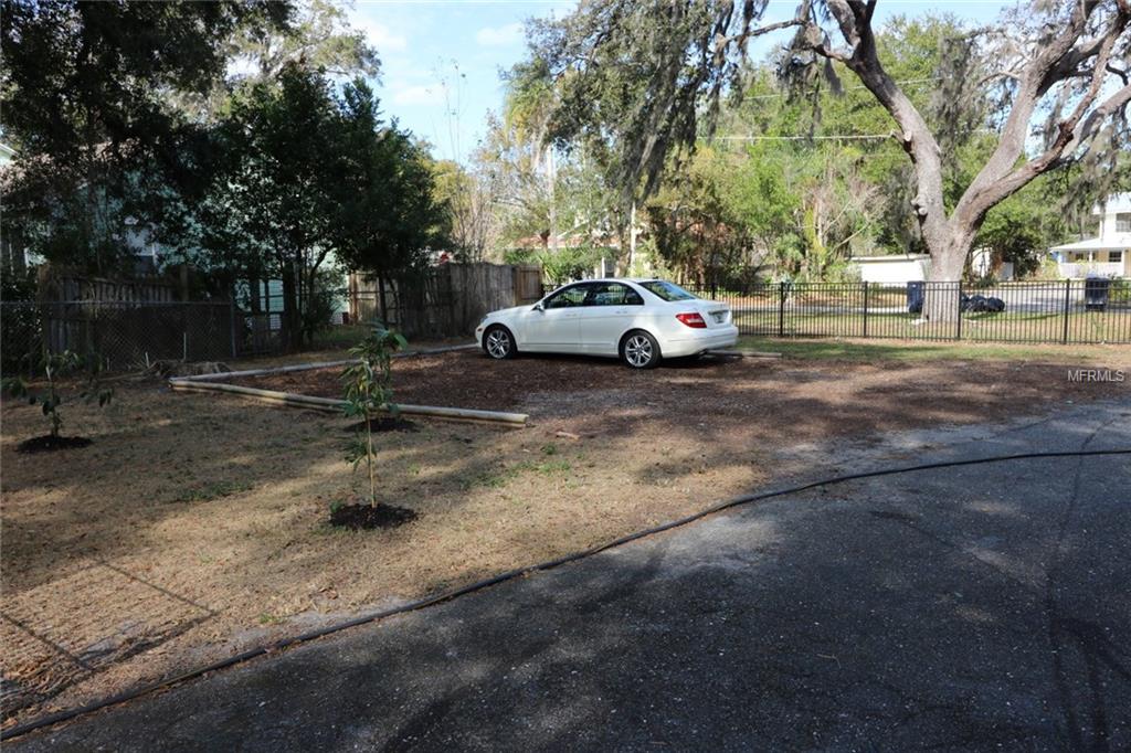 1207 E MCBERRY STREET, TAMPA, Florida 33603, 3 Bedrooms Bedrooms, 6 Rooms Rooms,1 BathroomBathrooms,Residential,For sale,MCBERRY,T2920991