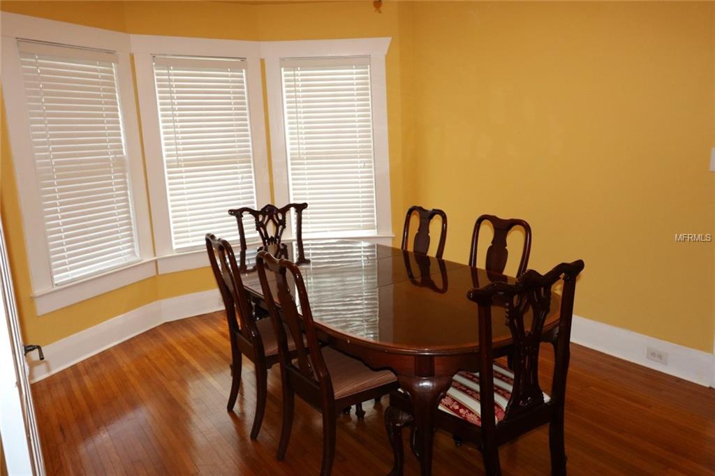 1207 E MCBERRY STREET, TAMPA, Florida 33603, 3 Bedrooms Bedrooms, 6 Rooms Rooms,1 BathroomBathrooms,Residential,For sale,MCBERRY,T2920991