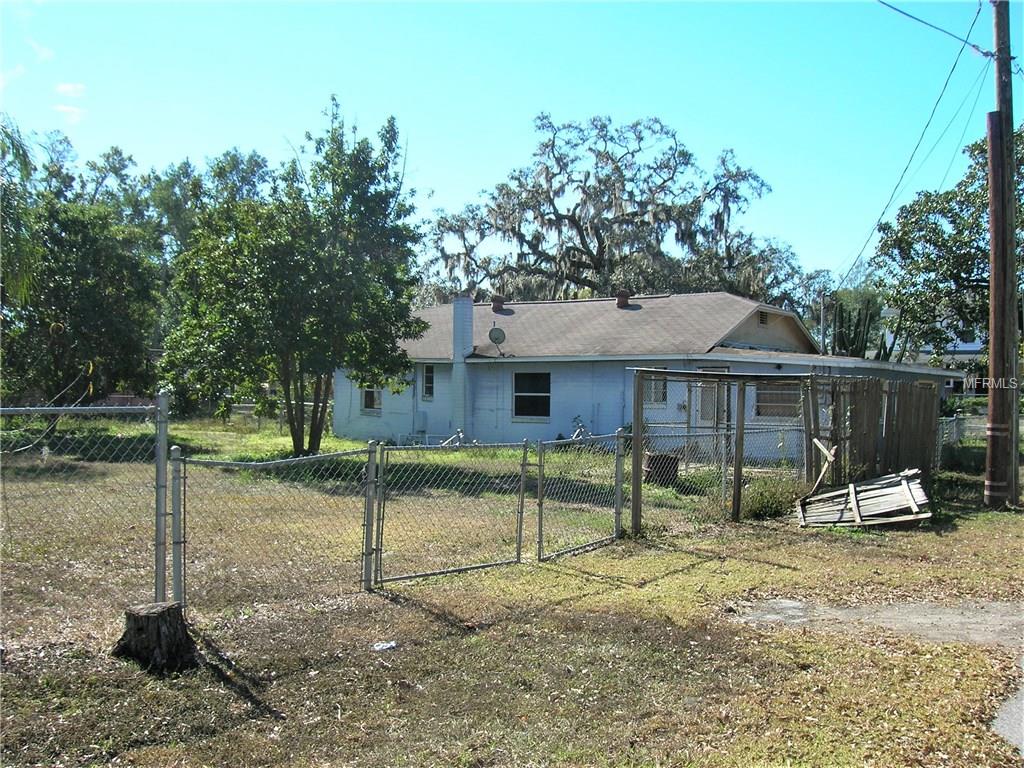 5432 7TH STREET SE, LAKELAND, Florida 33812, 2 Bedrooms Bedrooms, 7 Rooms Rooms,2 BathroomsBathrooms,Residential,For sale,7TH,L4724884
