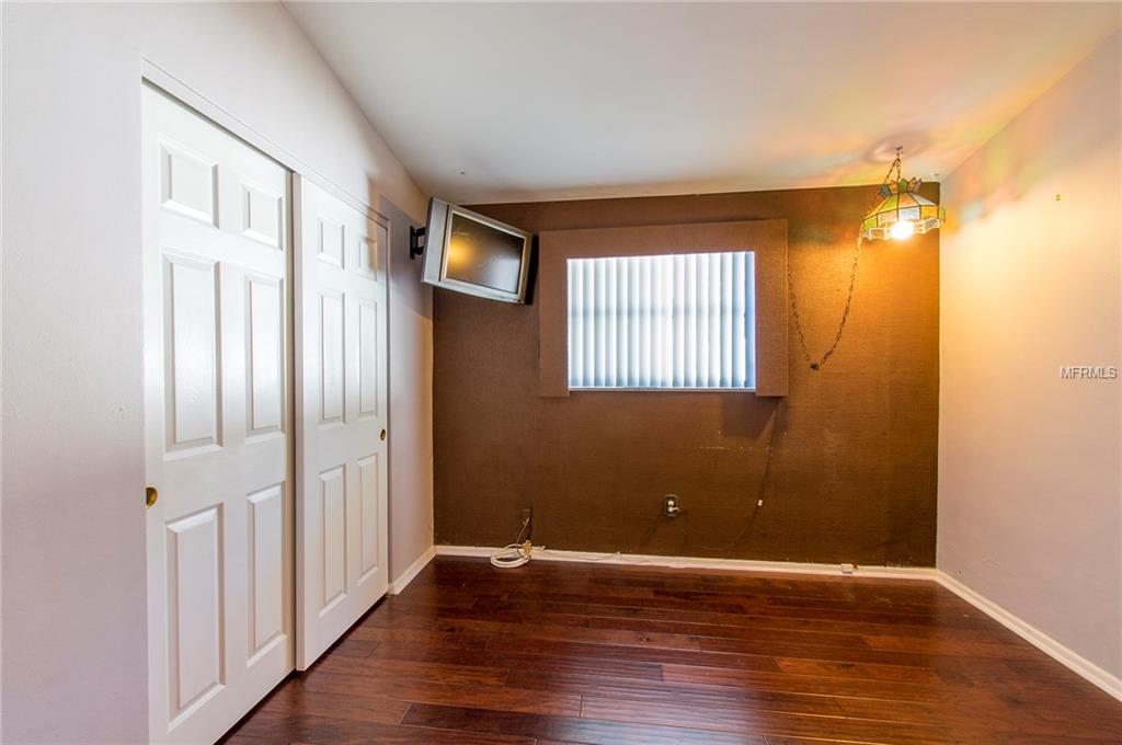 1722 OAKDALE LANE E, CLEARWATER, Florida 33764, 4 Bedrooms Bedrooms, 10 Rooms Rooms,2 BathroomsBathrooms,Residential,For sale,OAKDALE,U7844846