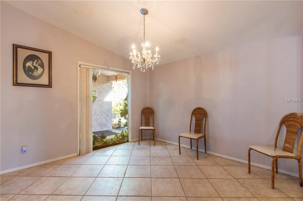 1722 OAKDALE LANE E, CLEARWATER, Florida 33764, 4 Bedrooms Bedrooms, 10 Rooms Rooms,2 BathroomsBathrooms,Residential,For sale,OAKDALE,U7844846