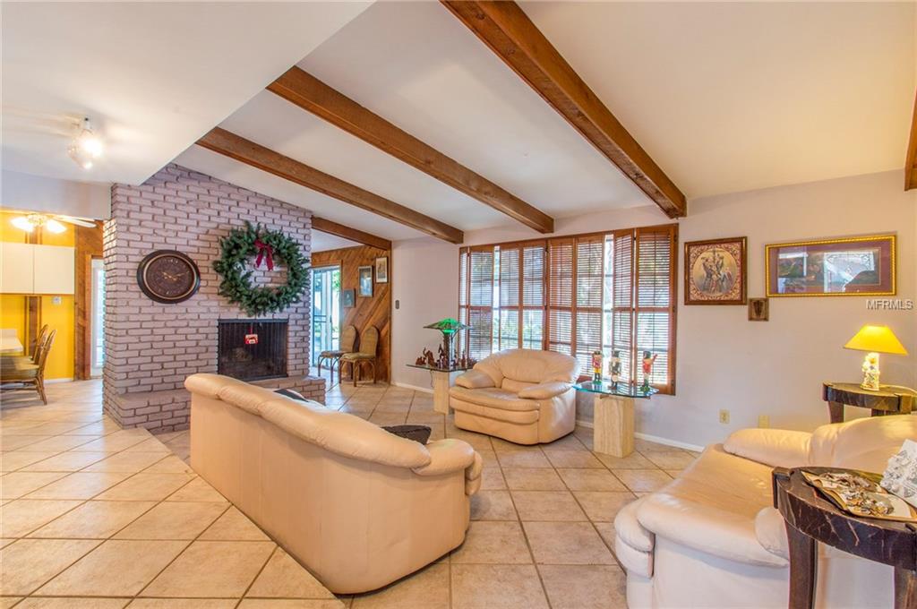 1722 OAKDALE LANE E, CLEARWATER, Florida 33764, 4 Bedrooms Bedrooms, 10 Rooms Rooms,2 BathroomsBathrooms,Residential,For sale,OAKDALE,U7844846