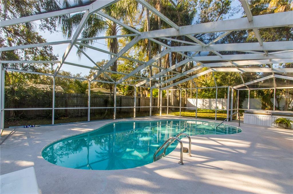 1722 OAKDALE LANE E, CLEARWATER, Florida 33764, 4 Bedrooms Bedrooms, 10 Rooms Rooms,2 BathroomsBathrooms,Residential,For sale,OAKDALE,U7844846