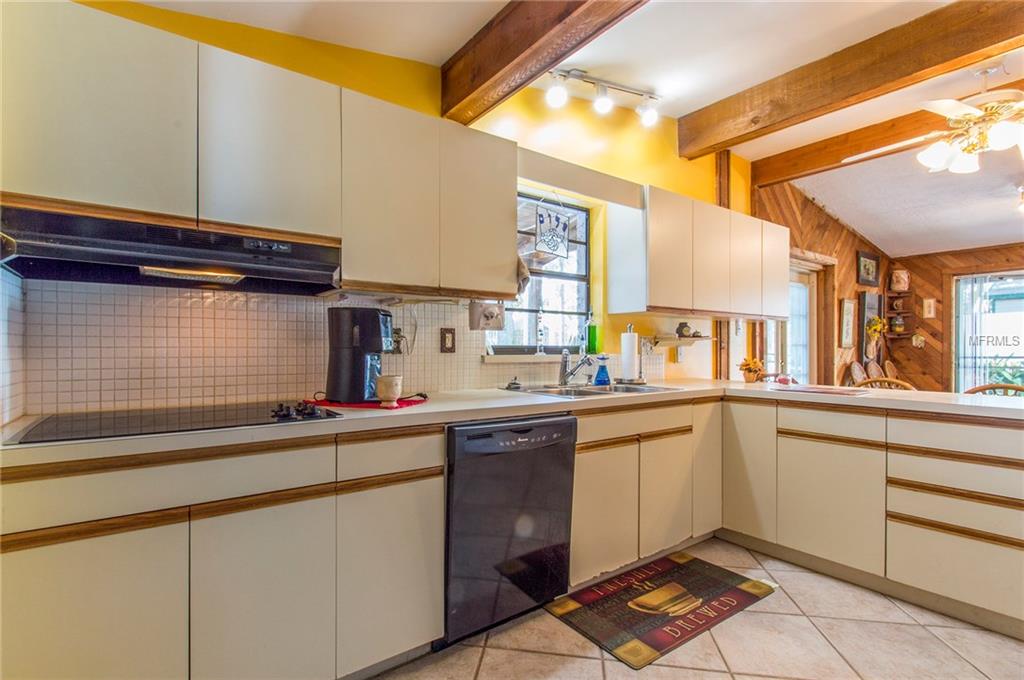 1722 OAKDALE LANE E, CLEARWATER, Florida 33764, 4 Bedrooms Bedrooms, 10 Rooms Rooms,2 BathroomsBathrooms,Residential,For sale,OAKDALE,U7844846