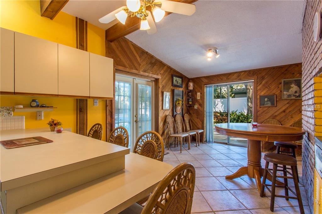 1722 OAKDALE LANE E, CLEARWATER, Florida 33764, 4 Bedrooms Bedrooms, 10 Rooms Rooms,2 BathroomsBathrooms,Residential,For sale,OAKDALE,U7844846