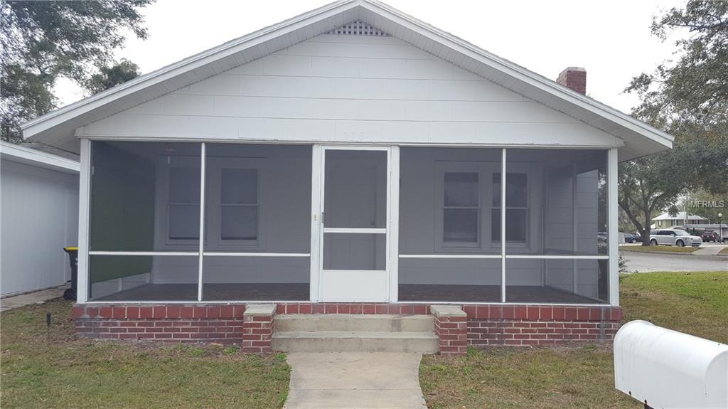 218 PALMETTO STREET, AUBURNDALE, Florida 33823, 3 Bedrooms Bedrooms, 6 Rooms Rooms,1 BathroomBathrooms,Residential,For sale,PALMETTO STREET,S4856987