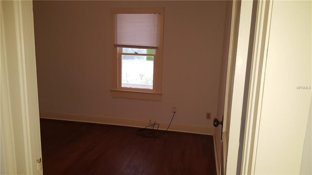 218 PALMETTO STREET, AUBURNDALE, Florida 33823, 3 Bedrooms Bedrooms, 6 Rooms Rooms,1 BathroomBathrooms,Residential,For sale,PALMETTO STREET,S4856987