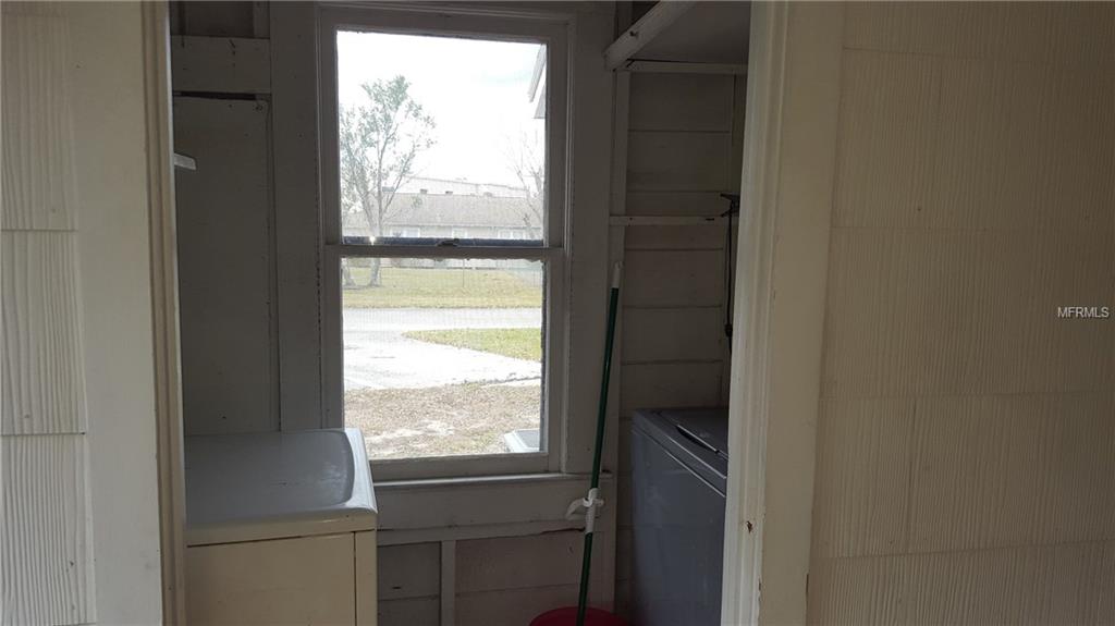 218 PALMETTO STREET, AUBURNDALE, Florida 33823, 3 Bedrooms Bedrooms, 6 Rooms Rooms,1 BathroomBathrooms,Residential,For sale,PALMETTO STREET,S4856987